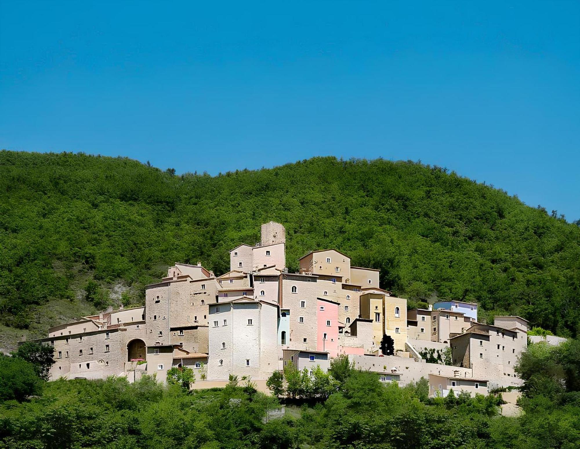 Castello Di Postignano Relais Hotell Sellano Exteriör bild