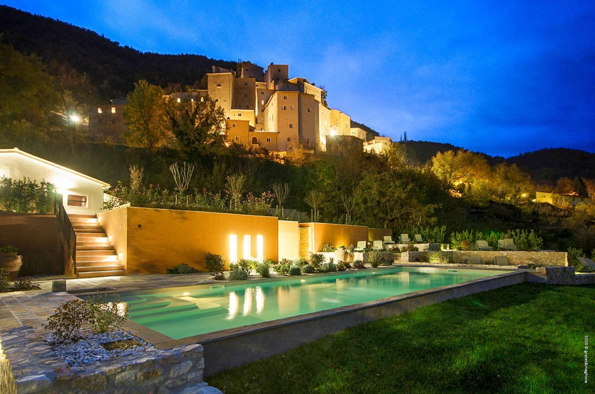 Castello Di Postignano Relais Hotell Sellano Exteriör bild