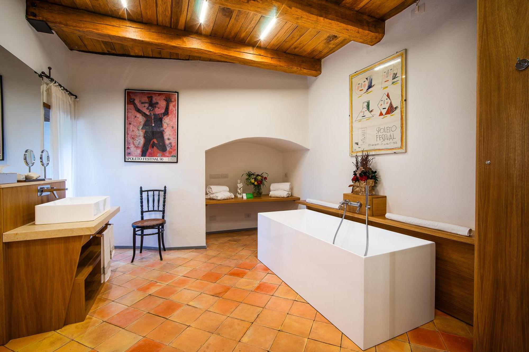 Castello Di Postignano Relais Hotell Sellano Exteriör bild